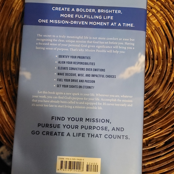 "MISSION POSSIBLE" GO CREATE A LIFE THAT COUNTS BY TIM TEBOW AND AJ GREGORY - Picture 3 of 4